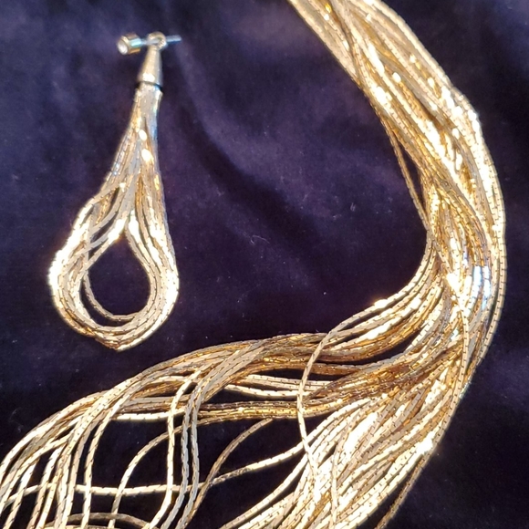 Necklace Earring Set - Picture 2 of 6